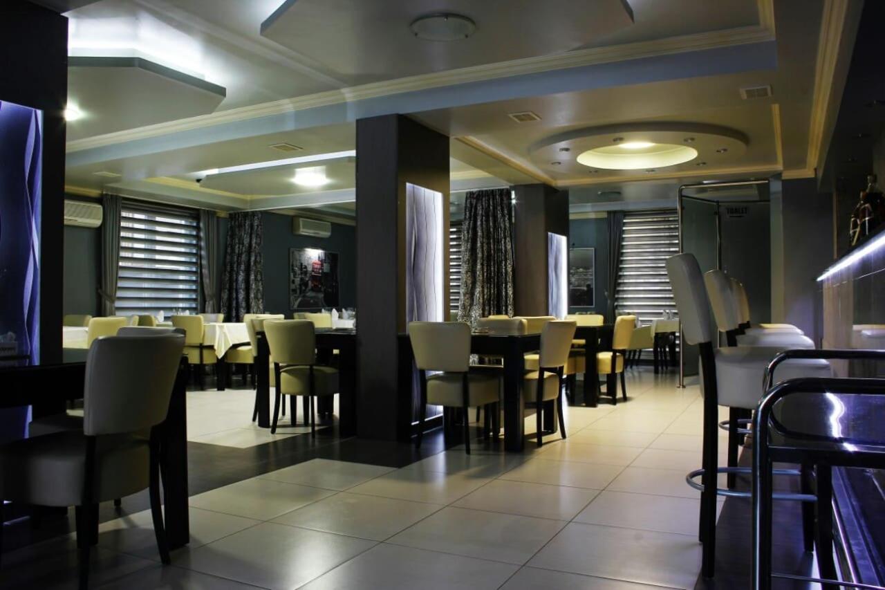 دوبوي Motel Magistrala المظهر الخارجي الصورة