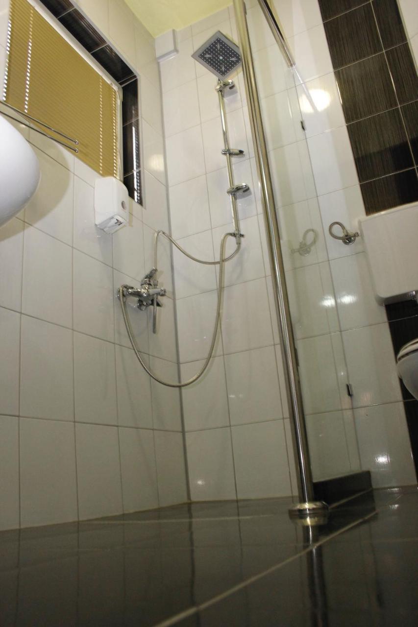 دوبوي Motel Magistrala المظهر الخارجي الصورة