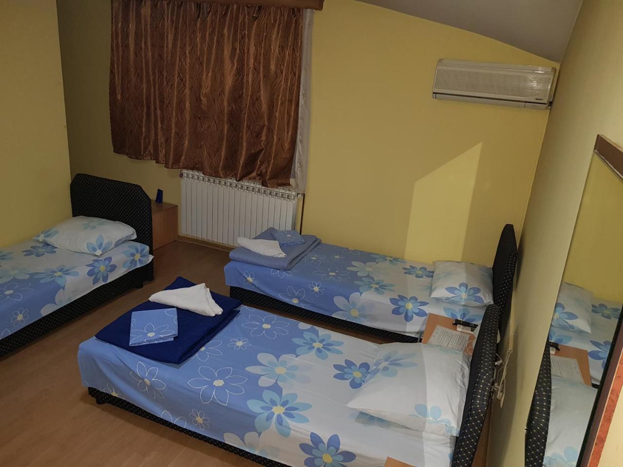 دوبوي Motel Magistrala المظهر الخارجي الصورة