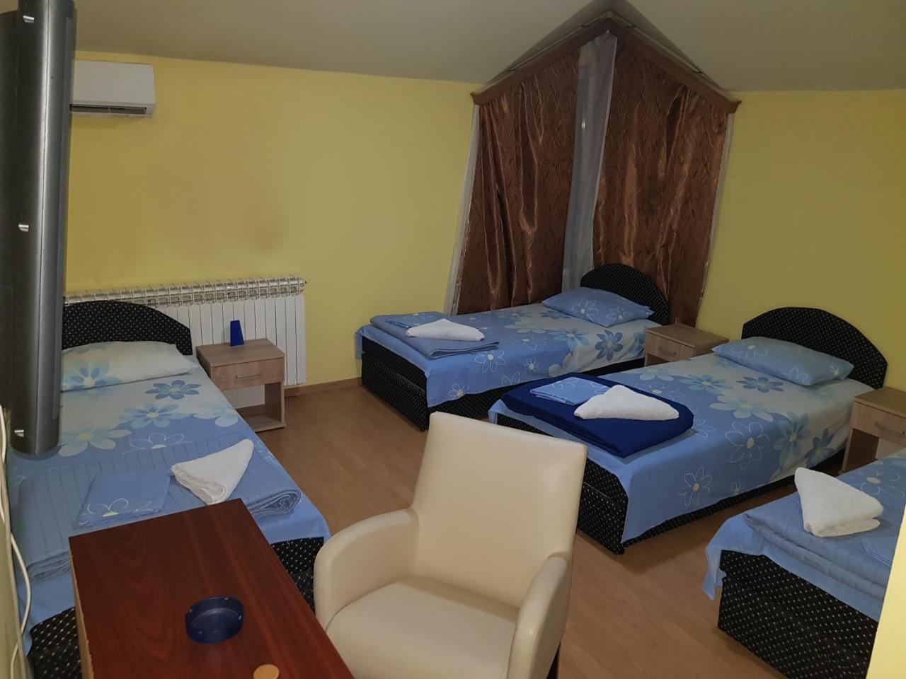 دوبوي Motel Magistrala المظهر الخارجي الصورة